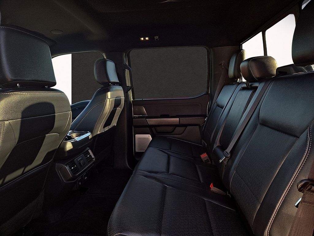 2025 Ford F-150 Lariat - Photo 9