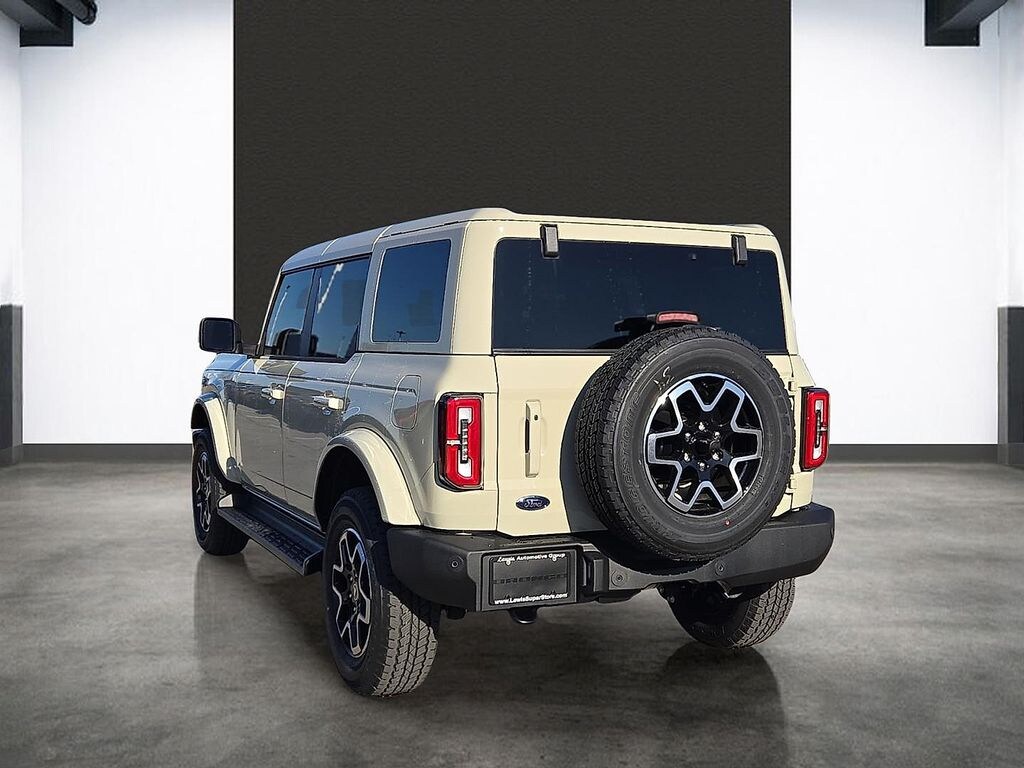 New 2025 Ford Bronco Outer Banks SUV