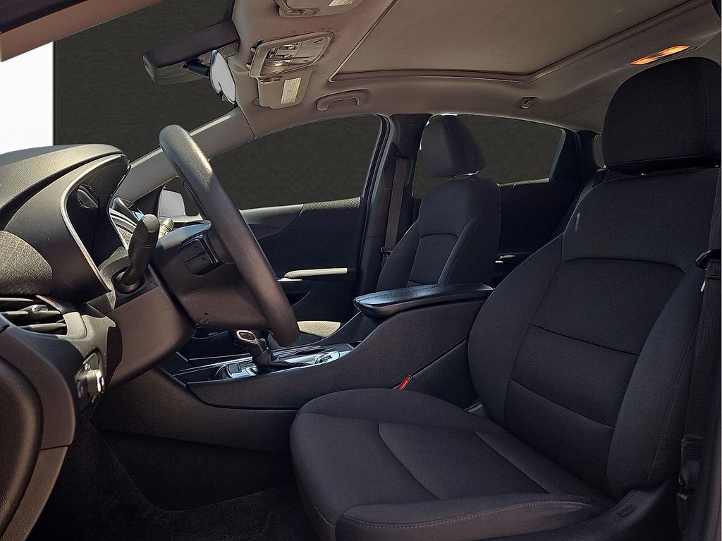 2023 Chevrolet Malibu 1LT - Photo 12