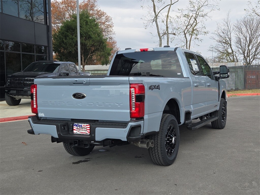 2026 Ford F-250 Lariat photo 4