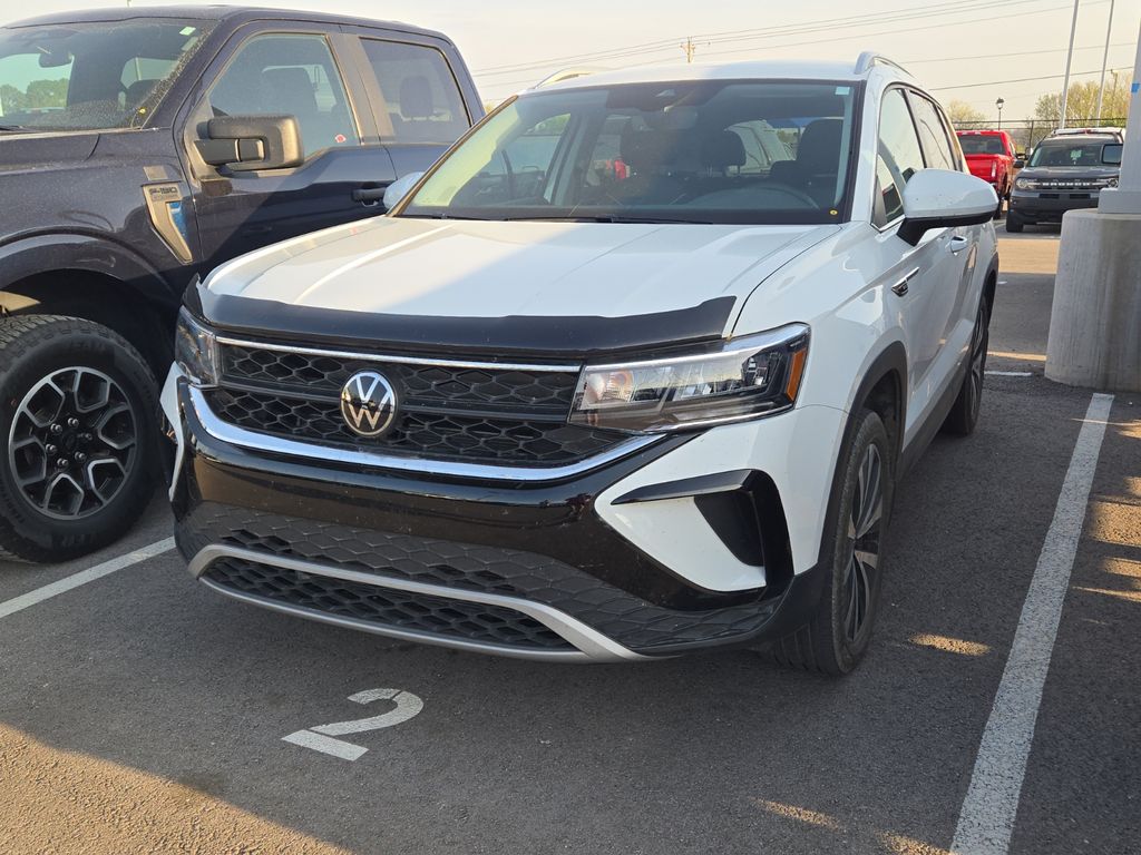 2024 Volkswagen Taos SE