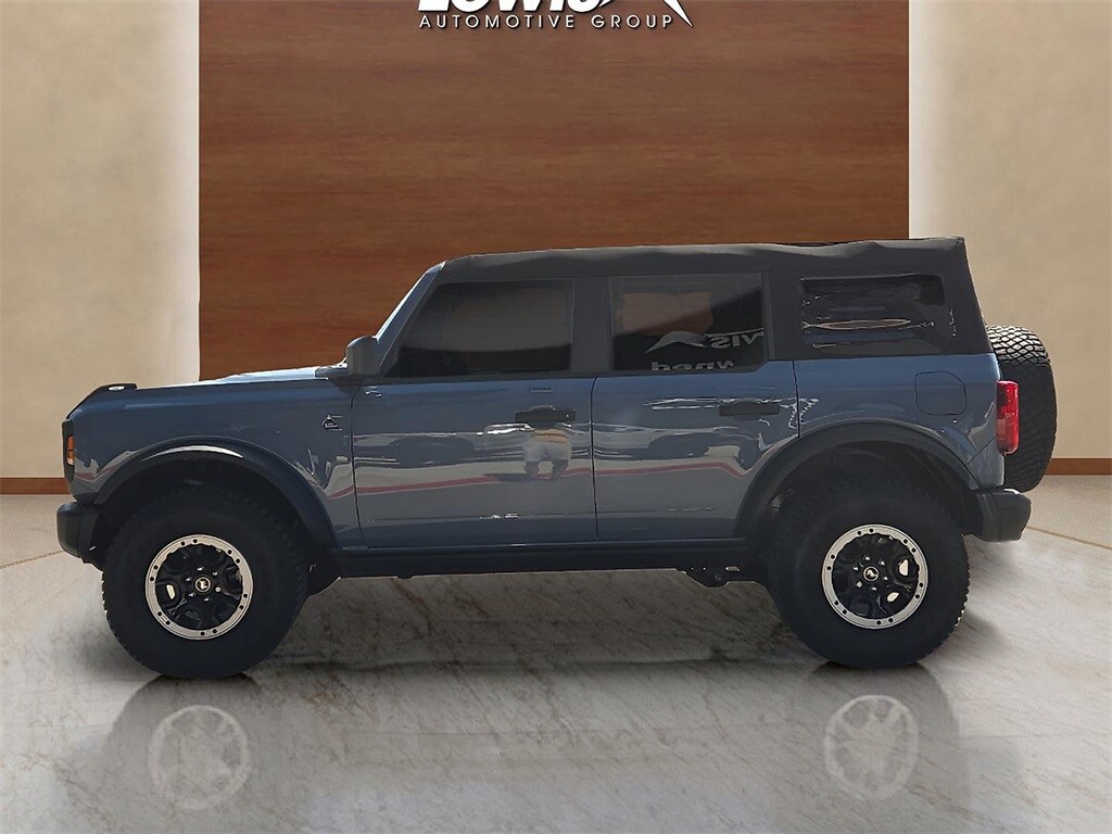 2023 Ford Bronco Black Diamond photo 3