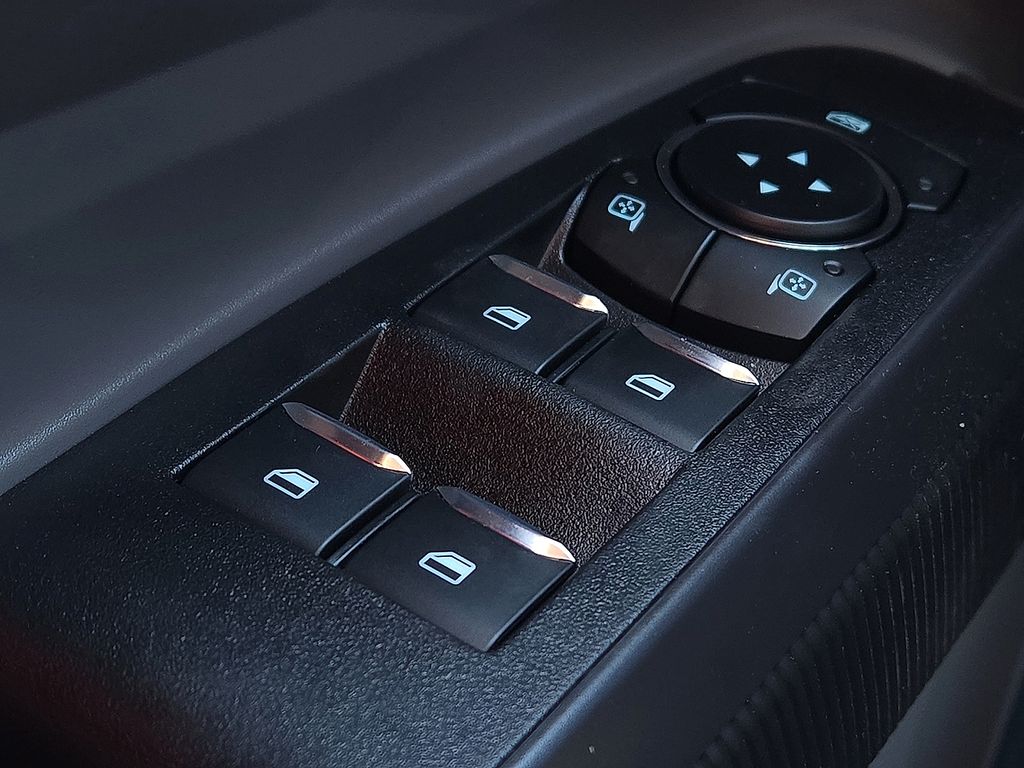 2026 Ford Maverick XLT - Photo 16