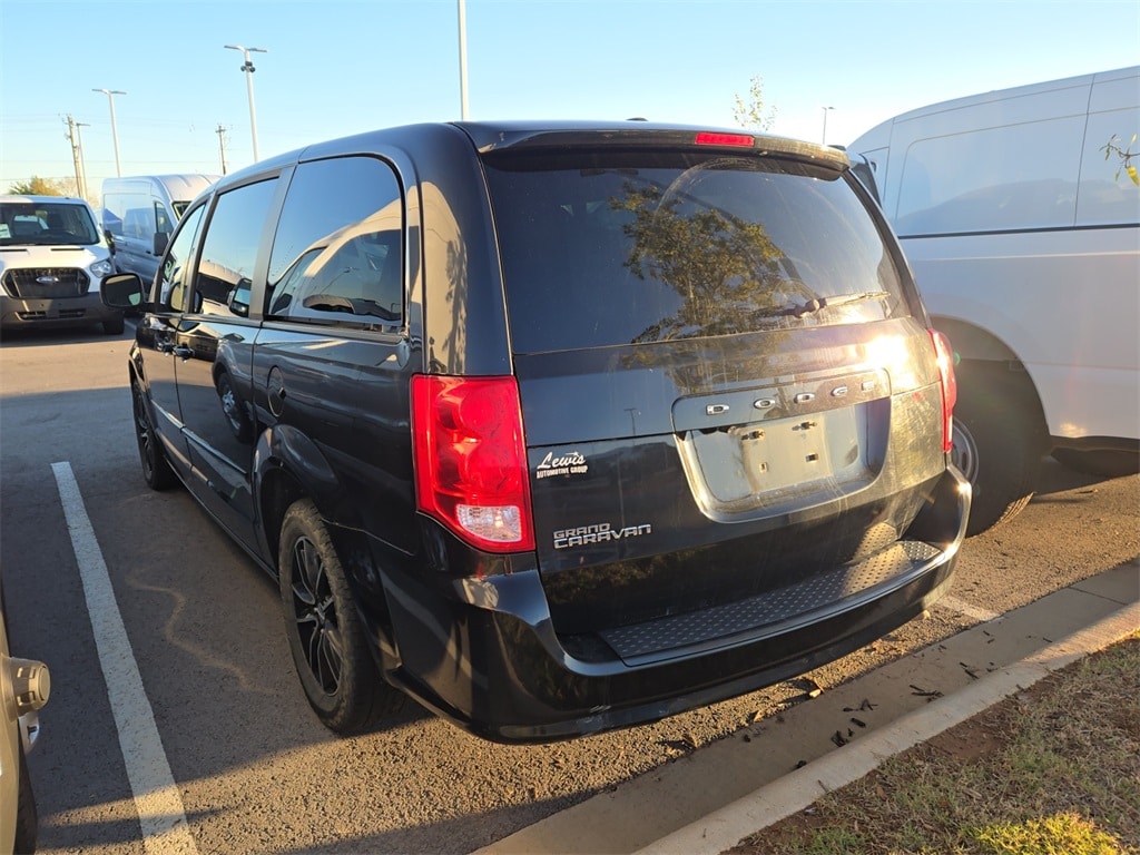 Used 2017 Dodge Grand Caravan SE Van