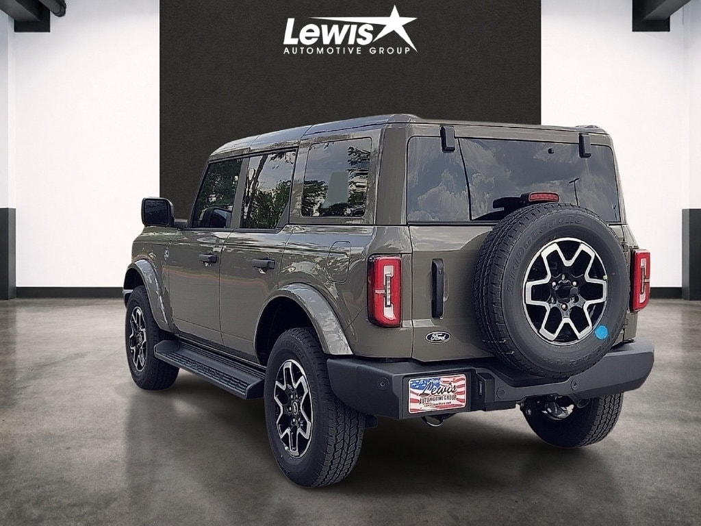 New 2026 Ford Bronco Outer Banks SUV