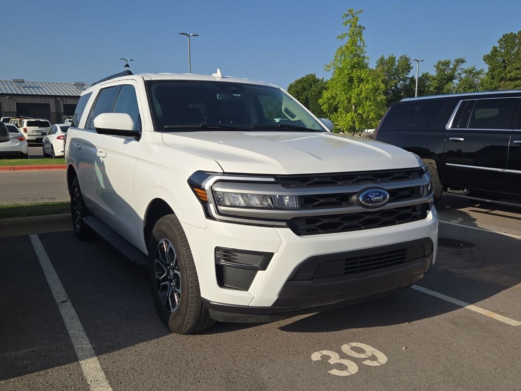 Used 2024 Ford Expedition XLT SUV