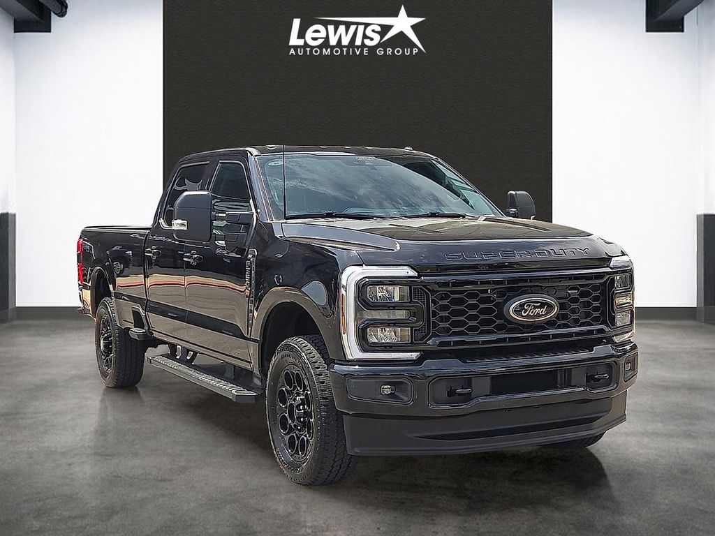 2026 Ford F-350 Super Duty XLT - Photo 6