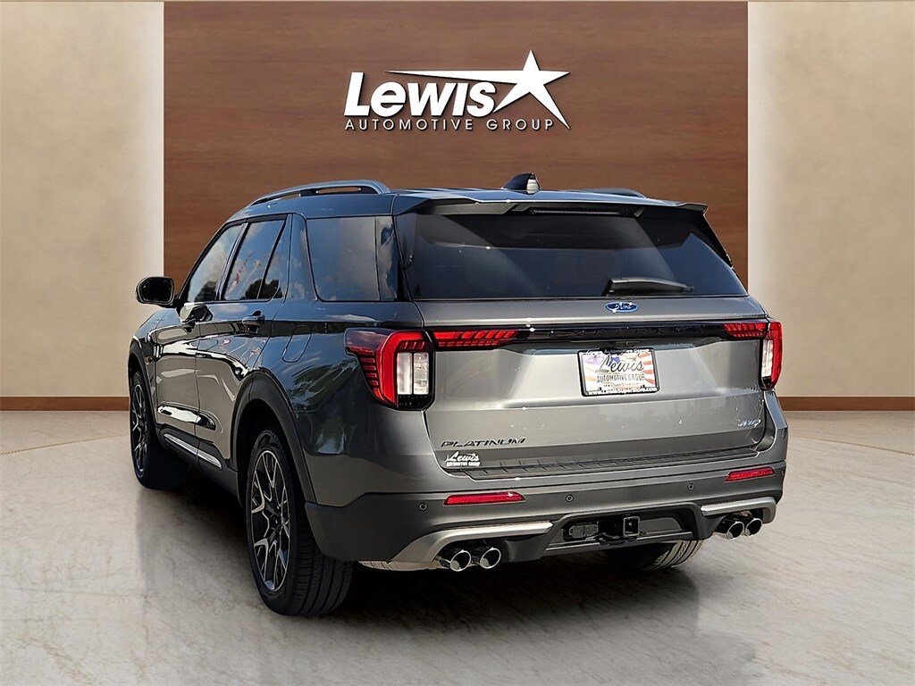 2025 Ford Explorer Platinum photo 4
