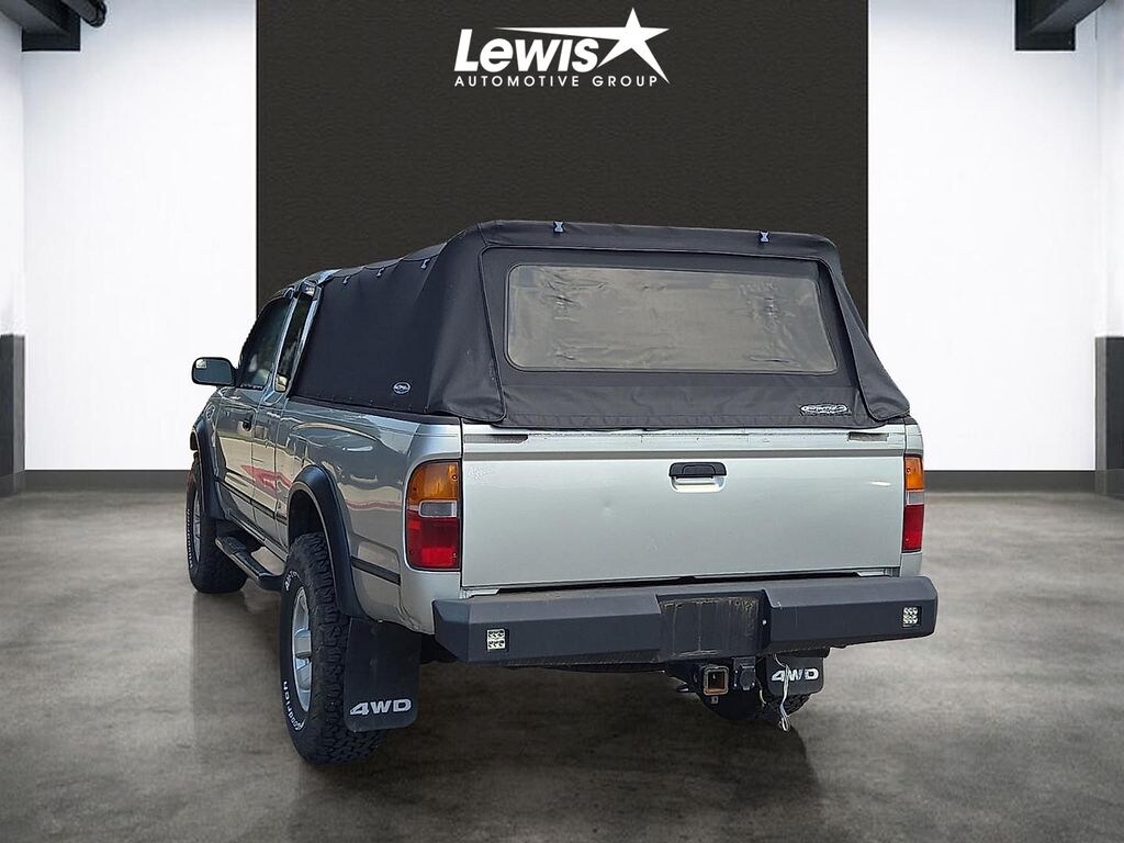 Used 2000 Toyota Tacoma Base Truck Xtracab