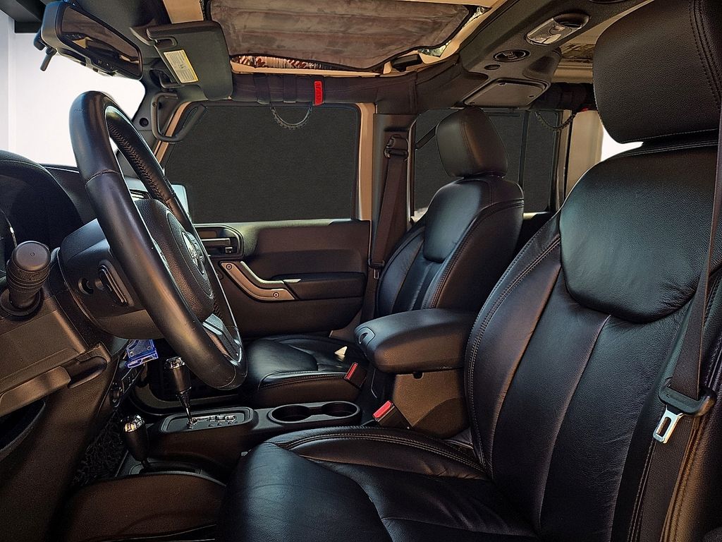 2015 Jeep Wrangler Unlimited Sport - Photo 12