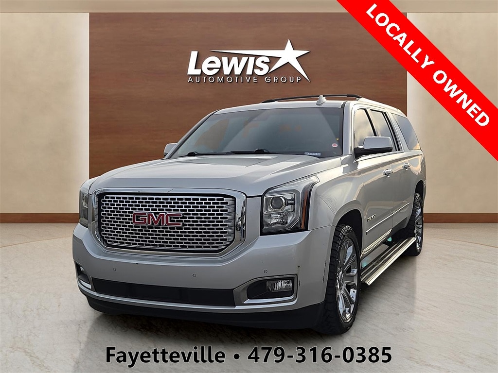 2016 GMC Yukon XL Denali's photo