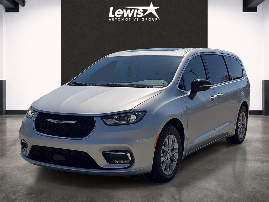 Used 2026 Chrysler Pacifica Limited Van Passenger Van