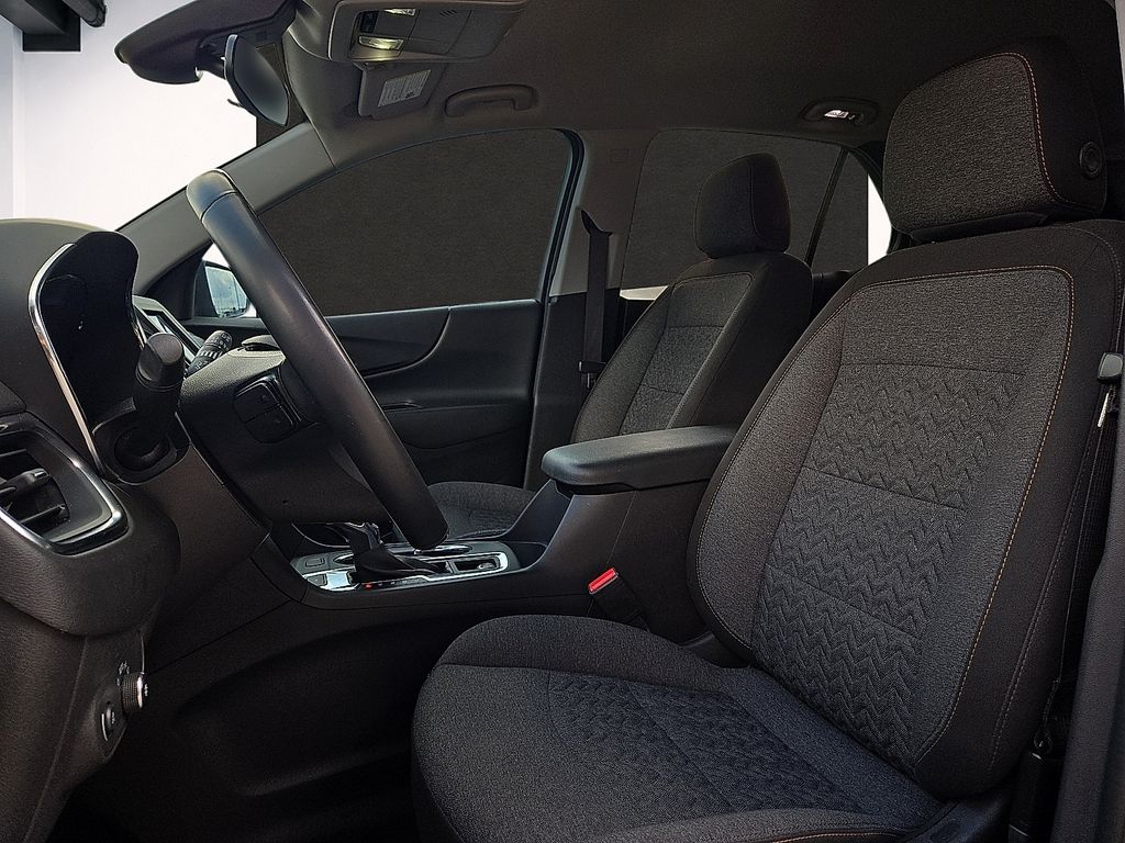 2024 Chevrolet Equinox LT - Photo 12