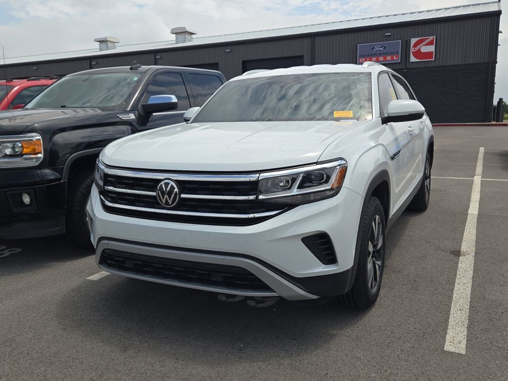 2023 Volkswagen Atlas Cross Sport 2.0T SE's photo