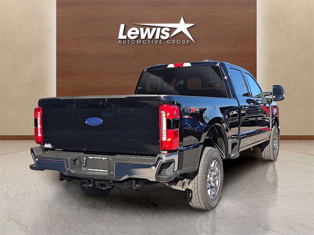 2026 Ford F-250 Lariat photo 4