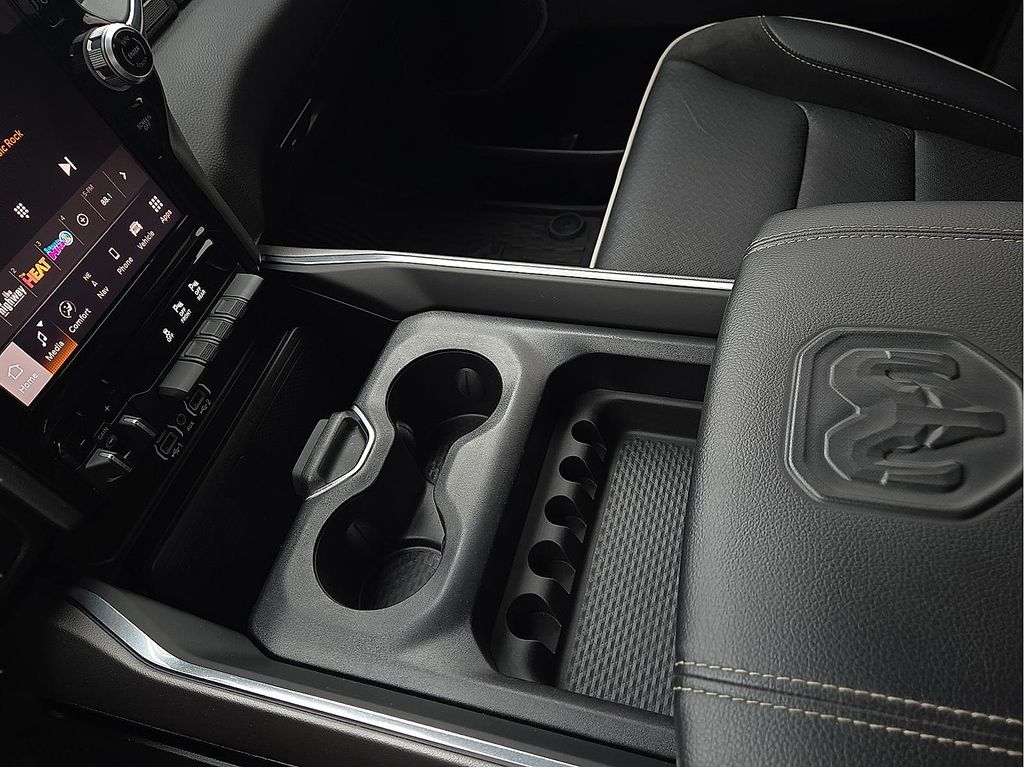2025 RAM Ram 1500 Pickup Laramie - Photo 20