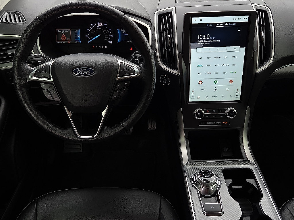 2021 Ford Edge SEL - Photo 11