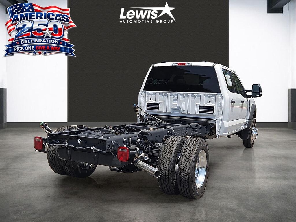 New 2026 Ford F-550SD XLT Truck Crew Cab