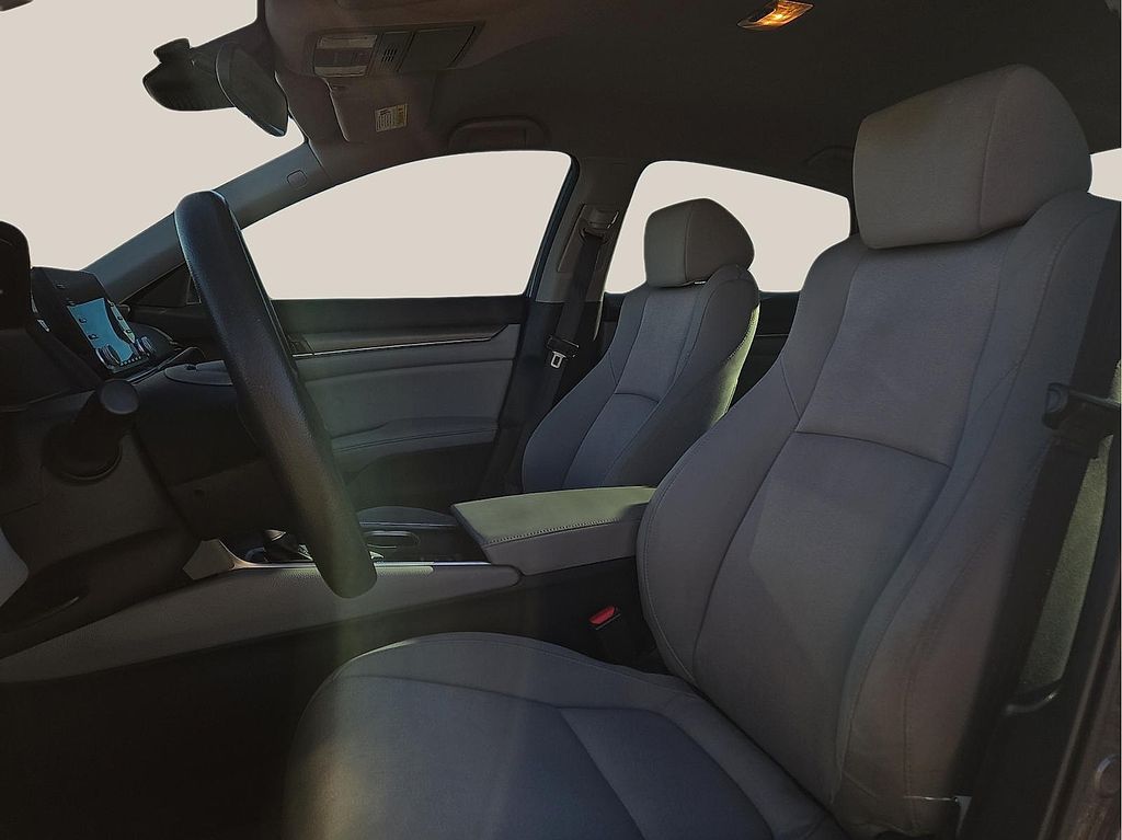 2018 Honda Accord LX - Photo 12