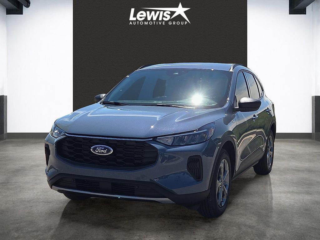 2026 Ford Escape ST-Line FWD's photo