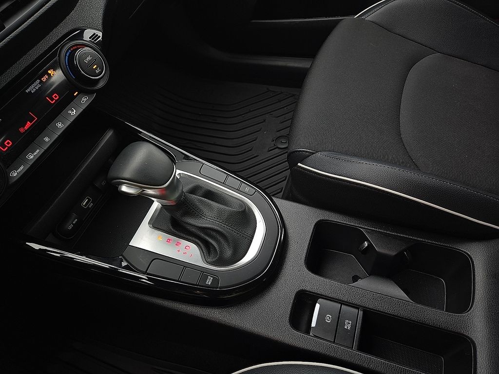 2024 Kia Forte GT-Line - Photo 20