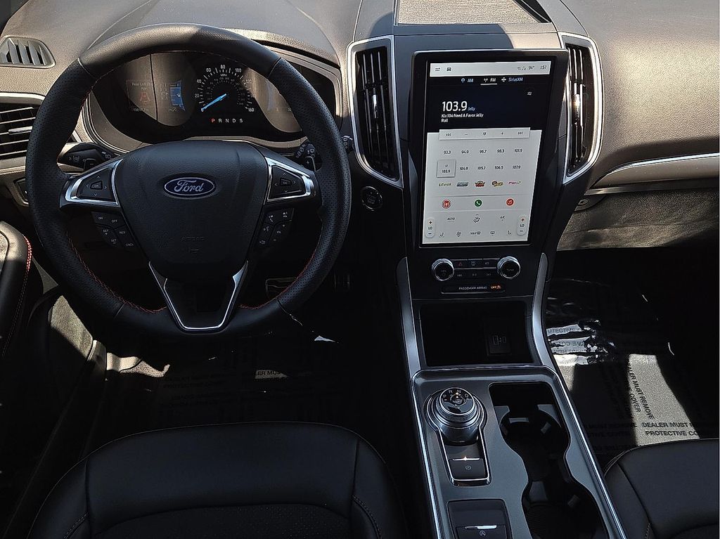 2024 Ford Edge ST-Line - Photo 11