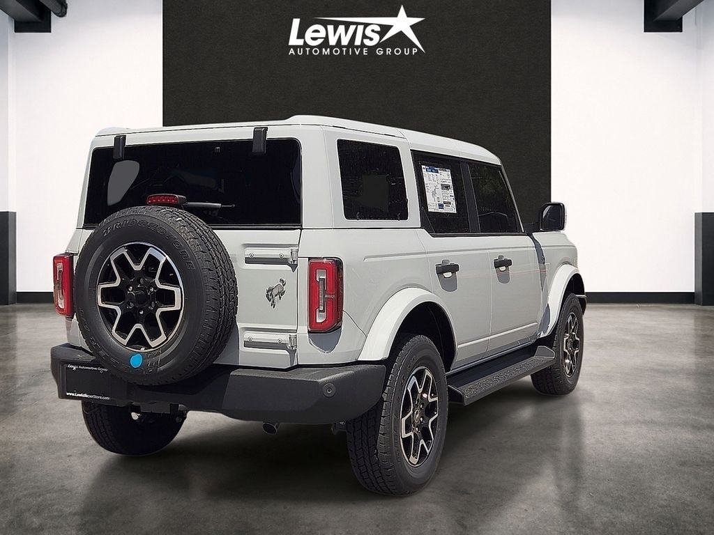 New 2026 Ford Bronco Outer Banks SUV