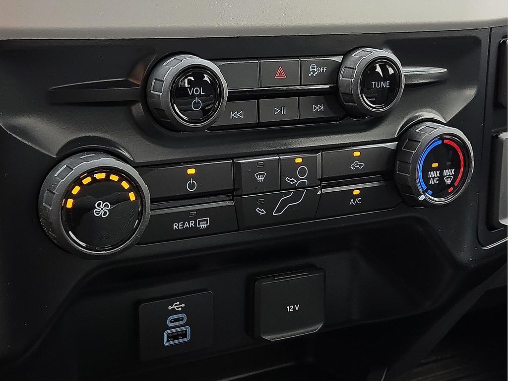 2026 Ford F-350 Super Duty XL - Photo 14