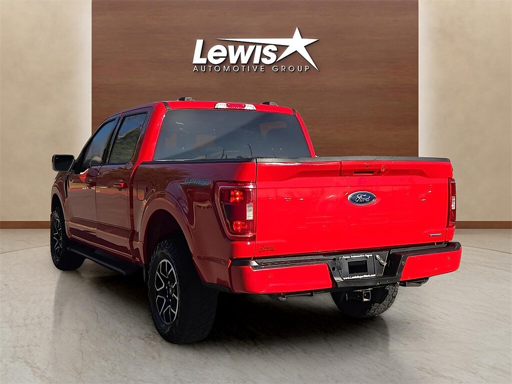 2022 Ford F-150 XLT photo 2