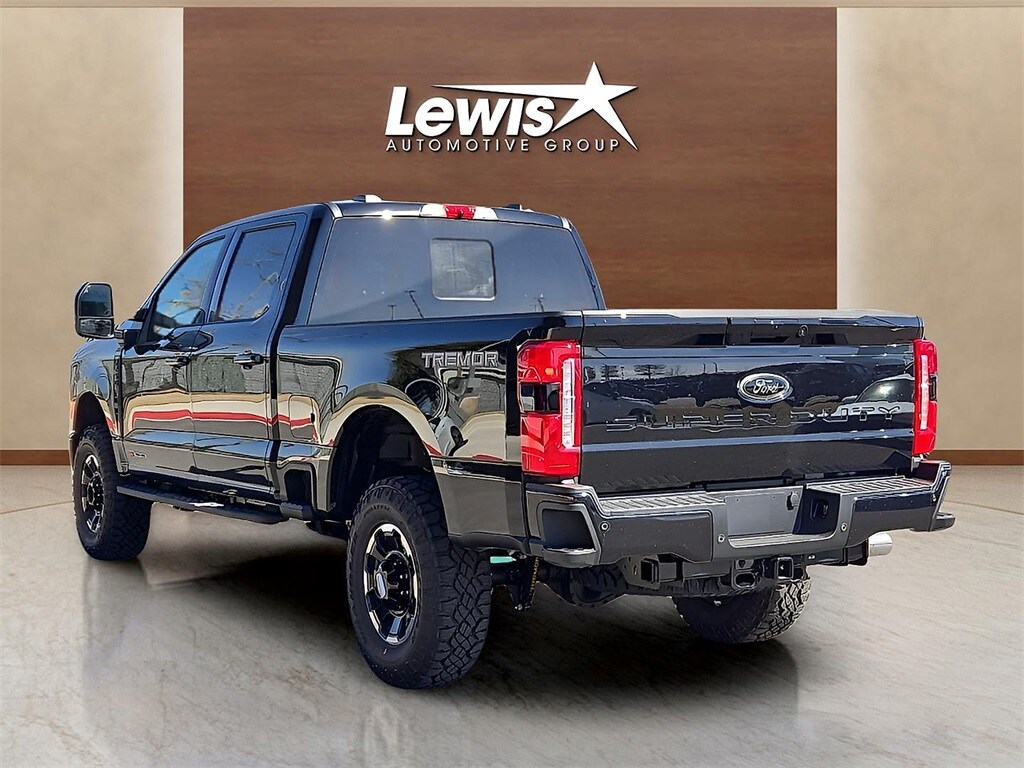 2025 Ford F-250 photo 4