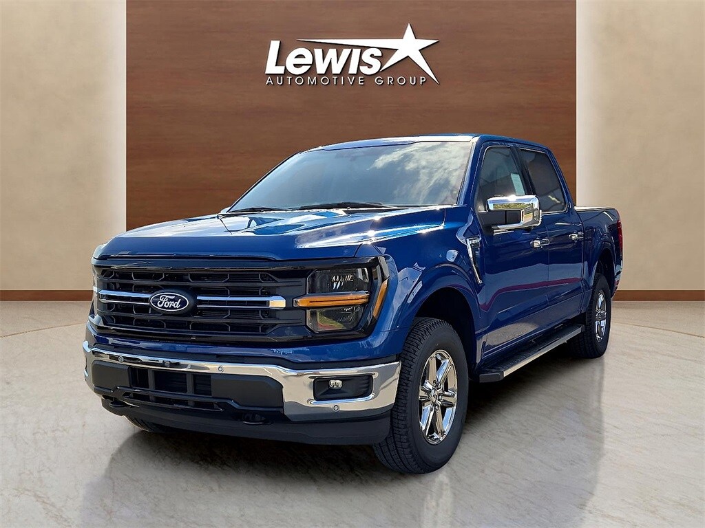 2025 Ford F-150 XLT photo 2