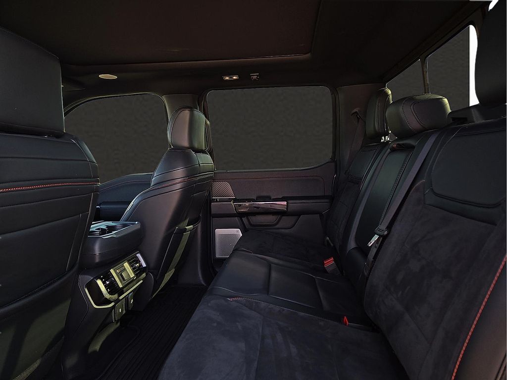 2023 Ford F-150 Raptor - Photo 9