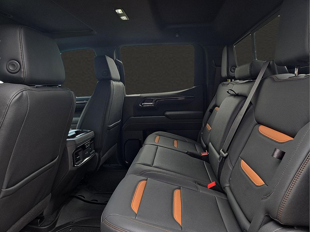 2026 GMC Sierra 1500 AT4 - Photo 9