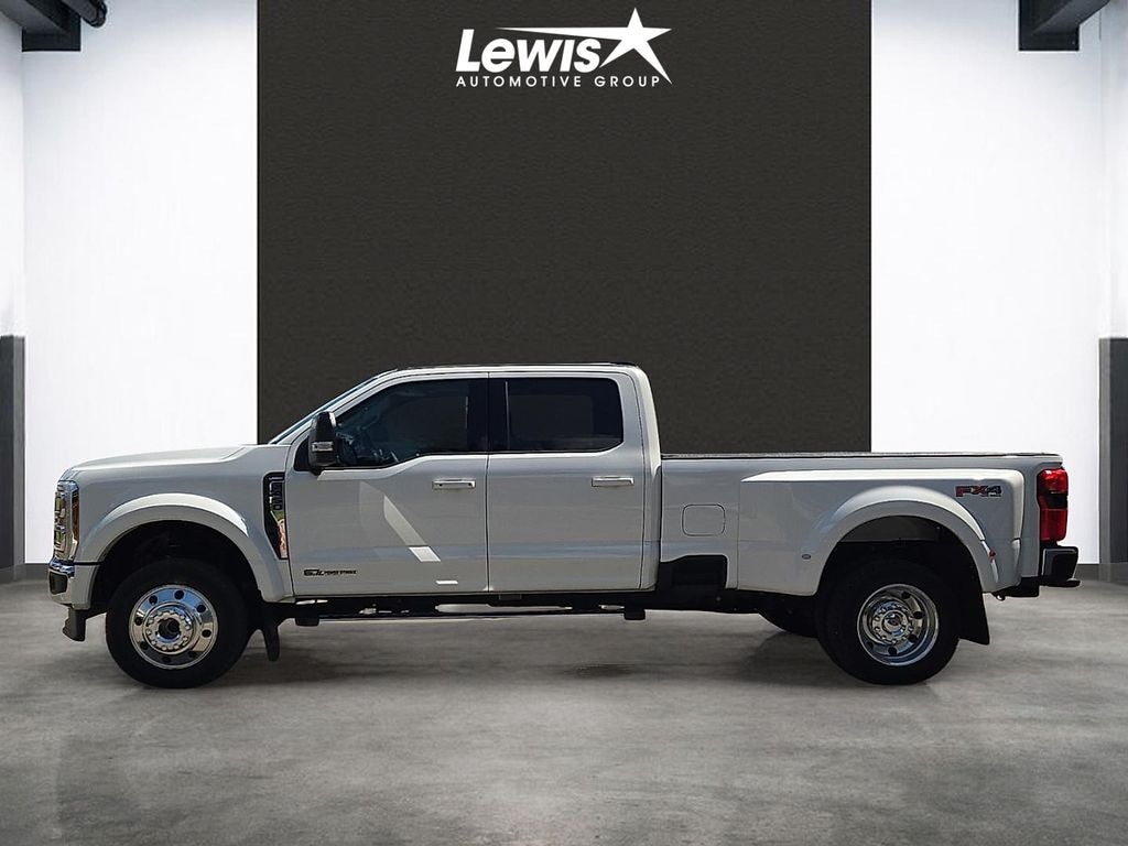 Used 2025 Ford F-450SD Lariat Truck Crew Cab