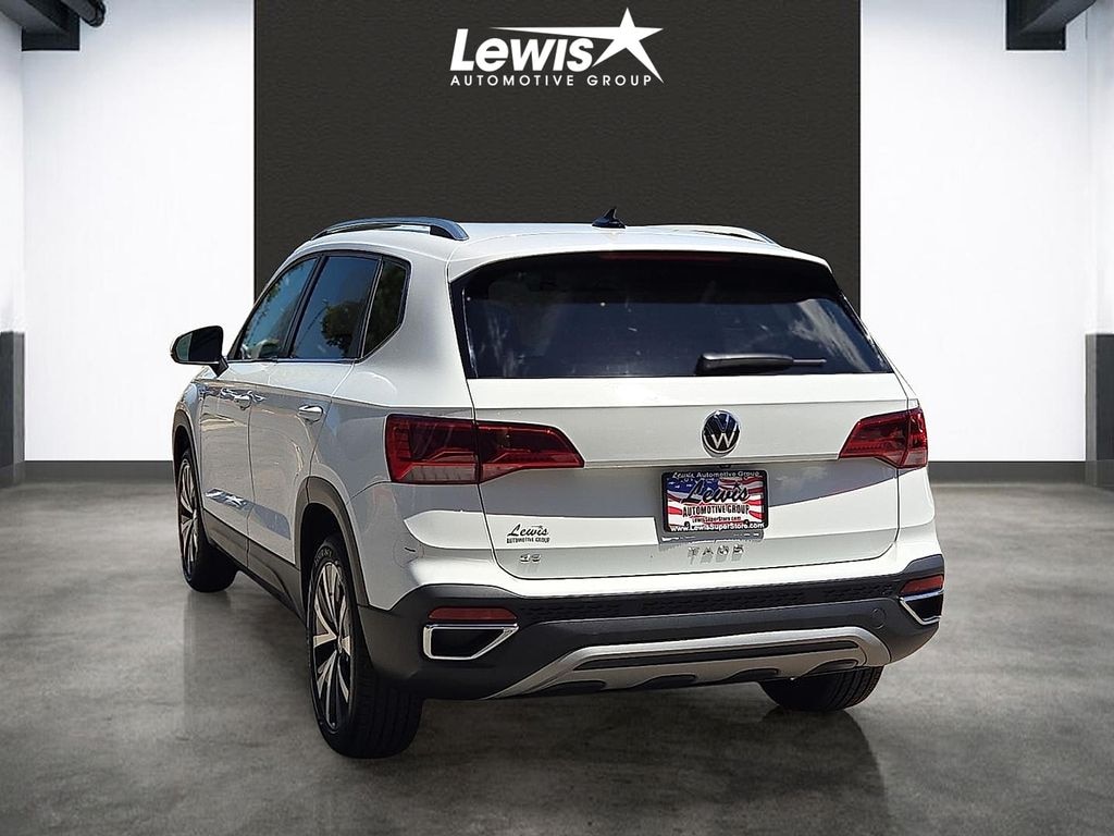 Used 2024 Volkswagen Taos 1.5T SE SUV