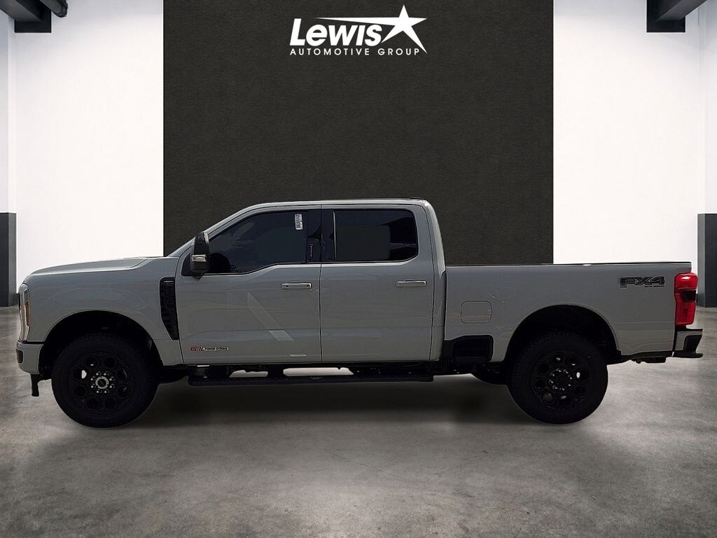 New 2026 Ford F-250SD Lariat Truck Crew Cab