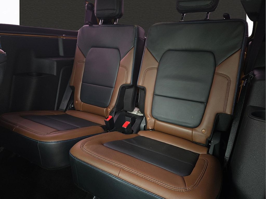 2022 Ford Bronco 2-Door Outer Banks - Photo 9