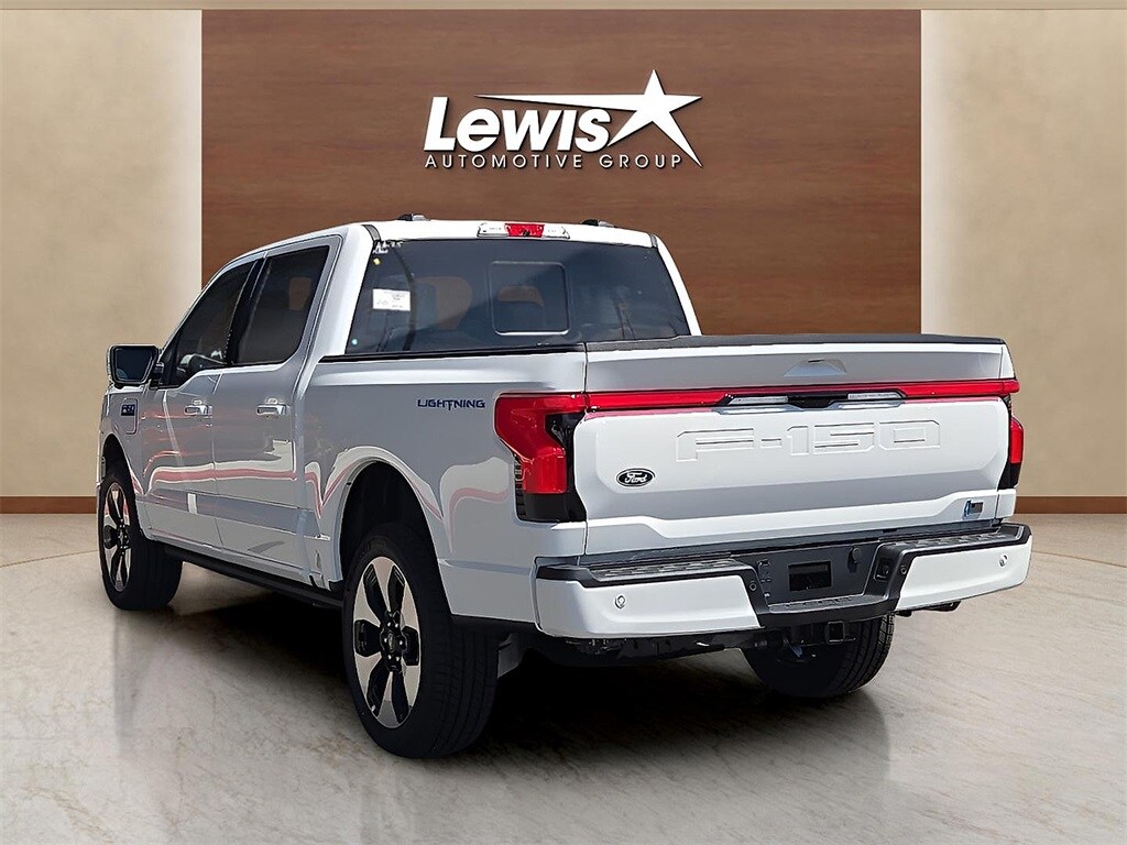 2025 Ford F-150 Lightning Platinum photo 2