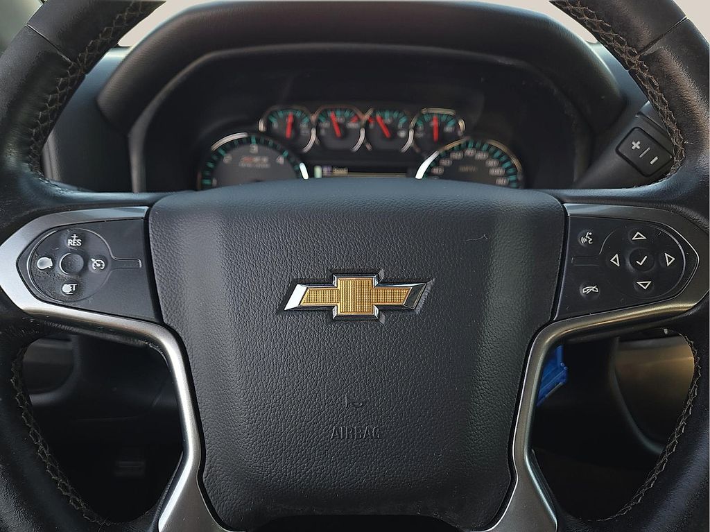 2017 Chevrolet Silverado 1500 LT Z71 - Photo 19