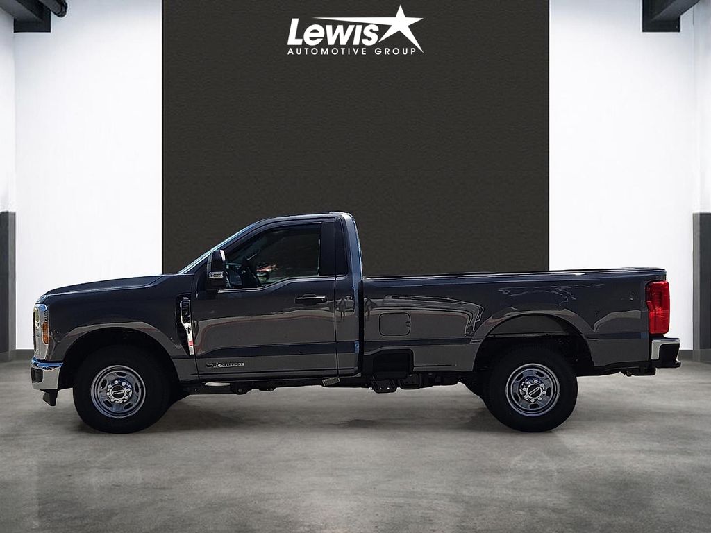 2025 Ford F-350 Super Duty XL - Photo 3