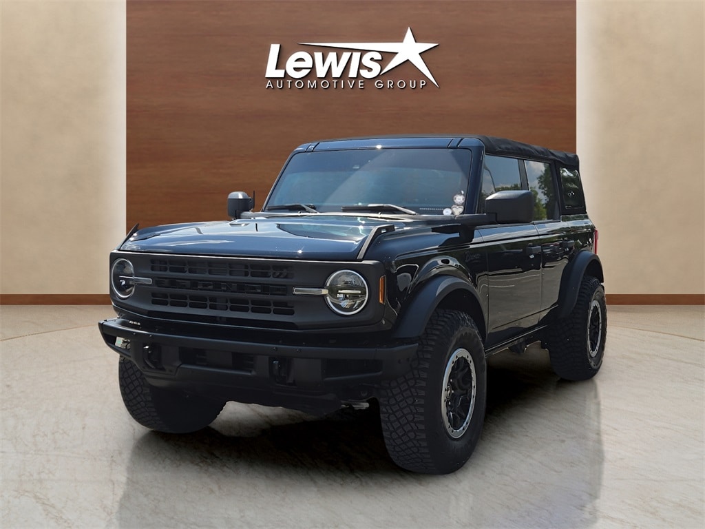 Used 2022 Ford Bronco 4-Door Base with VIN 1FMDE5BH8NLB11917 for sale in Fayetteville, AR