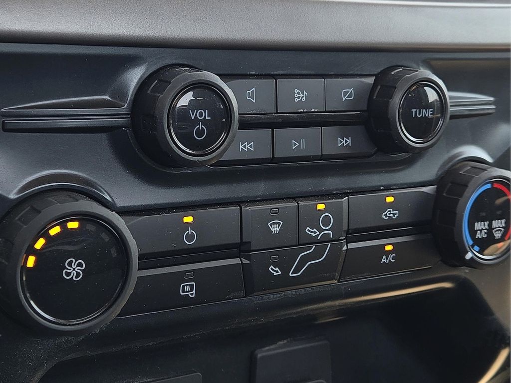 2024 Ford F-150 XL - Photo 11