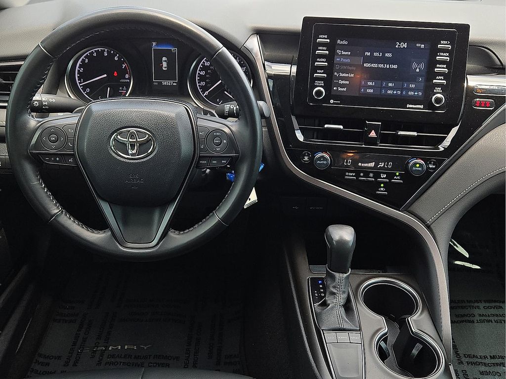 2024 Toyota Camry SE - Photo 10