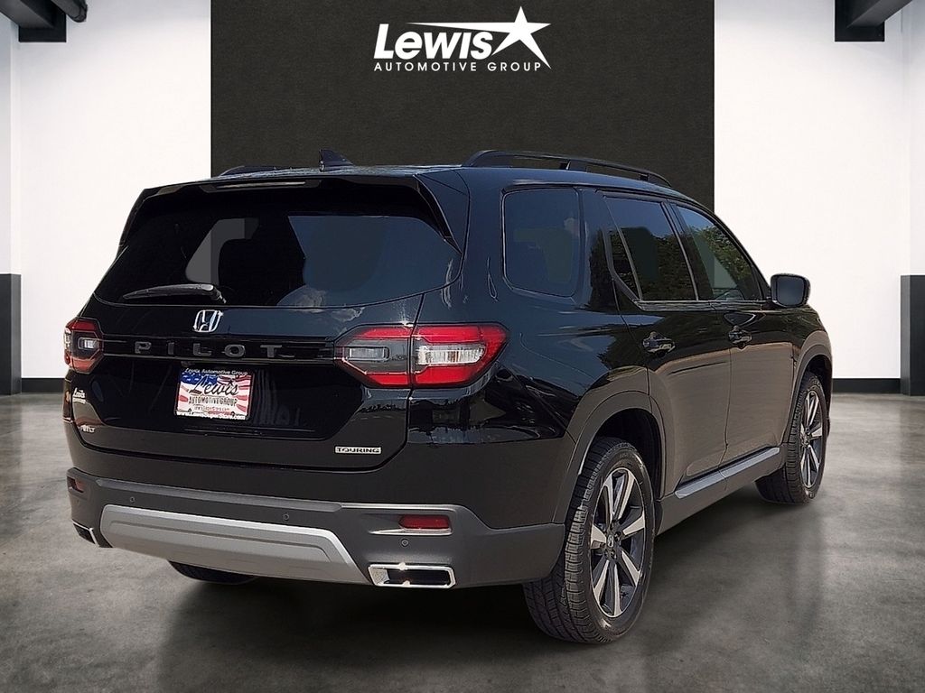 Used 2024 Honda Pilot Touring SUV