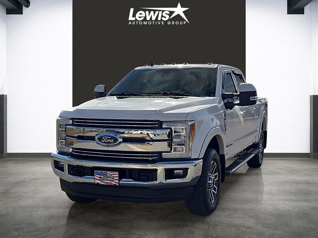 Used 2019 Ford F-250SD Lariat Truck Crew Cab