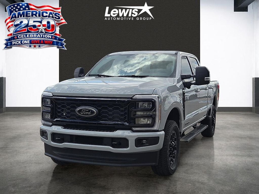 New 2026 Ford F-250SD XLT Truck Crew Cab