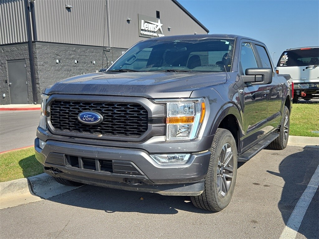 2021 Ford F-150 XL photo 2