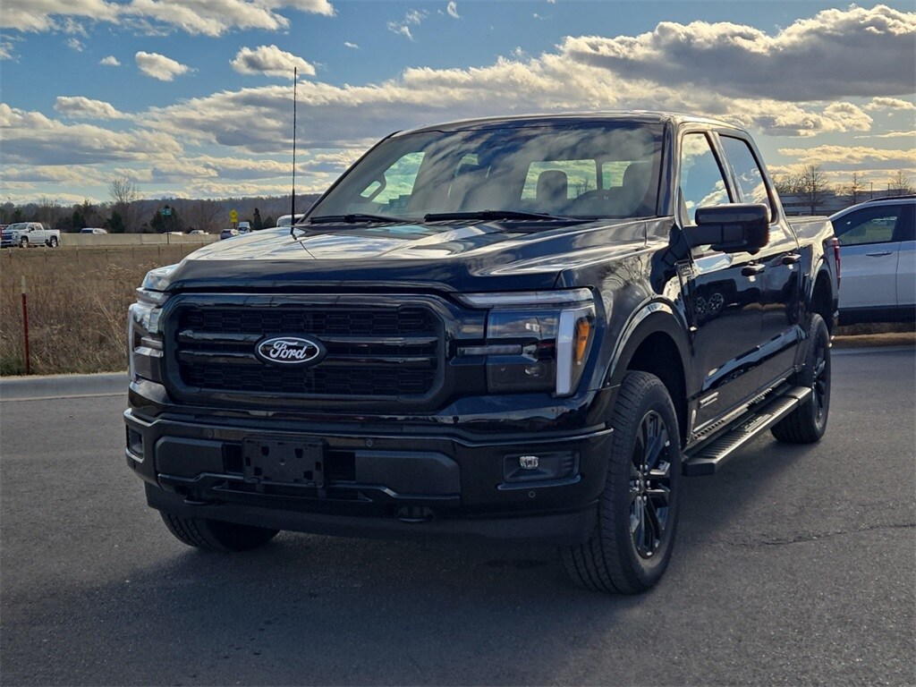 New 2025 Ford F-150 Lariat Truck SuperCrew Cab