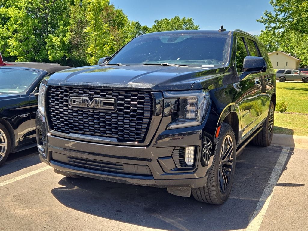 2021 GMC Yukon 4WD Denali's photo