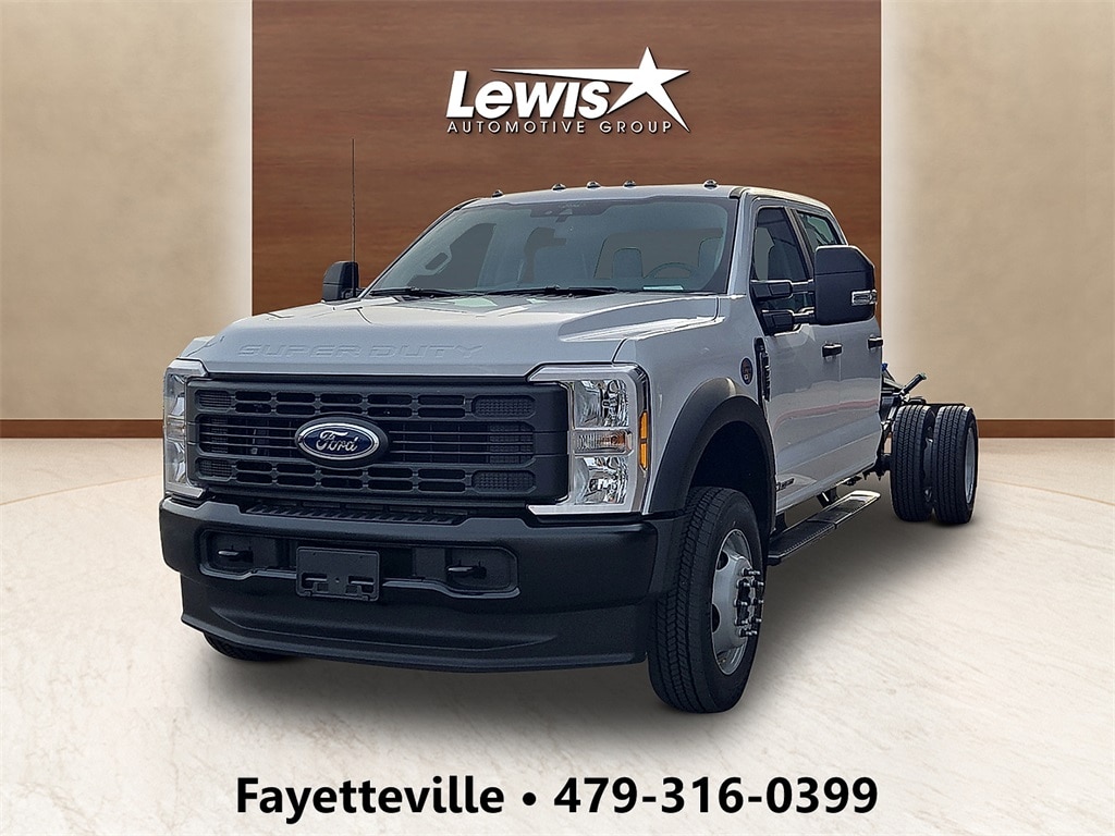 2026 Ford F-550 Super Duty Chassis Cab XL's photo